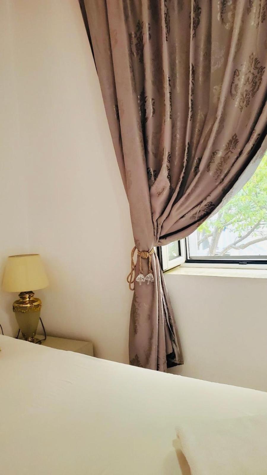 Viktora'S House Apartment Himare Ngoại thất bức ảnh