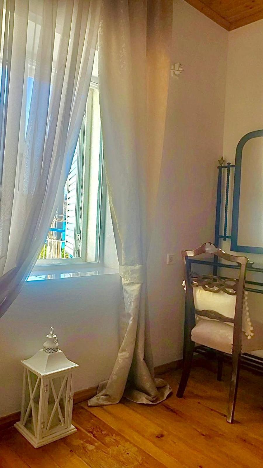 Viktora'S House Apartment Himare Ngoại thất bức ảnh
