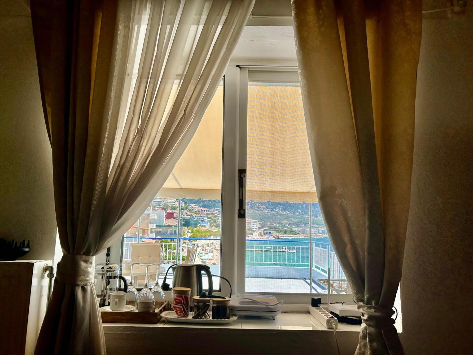 Viktora'S House Apartment Himare Ngoại thất bức ảnh