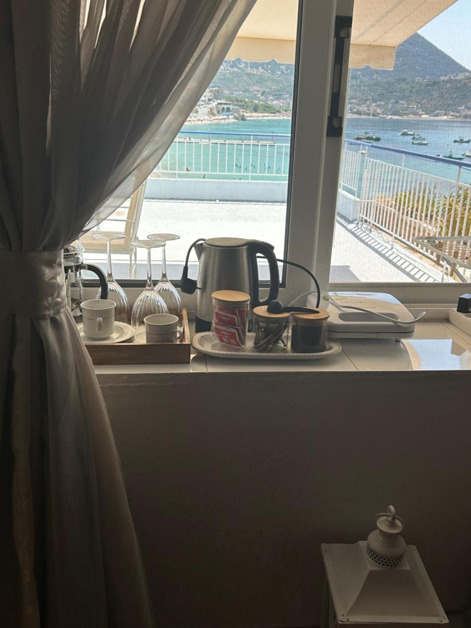 Viktora'S House Apartment Himare Ngoại thất bức ảnh